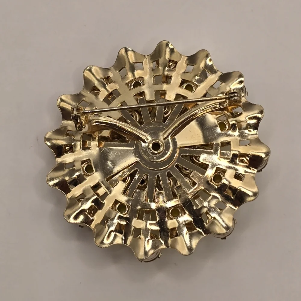 Vintage 60s Yellow Cabochons Prong Set Rhinestones Brooch